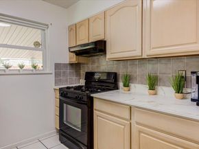 815 Hill Wood DR, Austin TX 78745