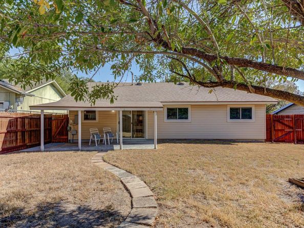 815 Hill Wood DR, Austin TX 78745