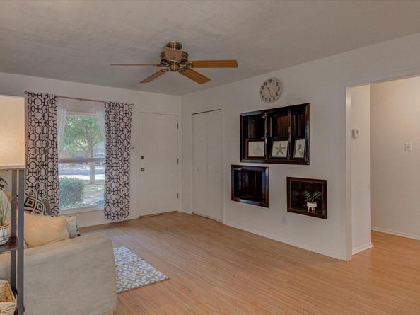 815 Hill Wood DR, Austin TX 78745
