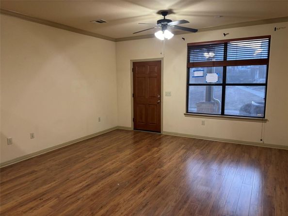 2101 Town Centre DR 1604, Round Rock TX 78664