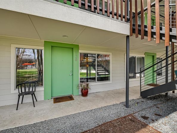 2200 Dickson DR 128, Austin TX 78704