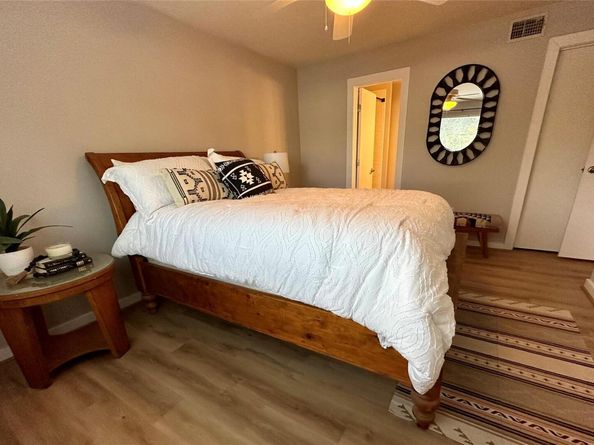 2200 Dickson DR 116, Austin TX 78704