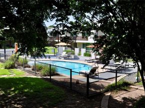 2200 Dickson DR 116, Austin TX 78704