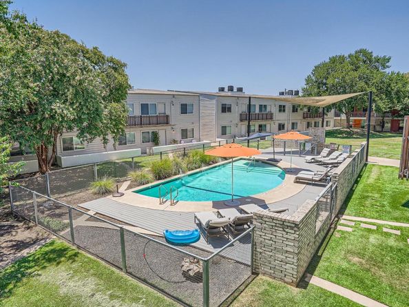 2200 Dickson DR 116, Austin TX 78704
