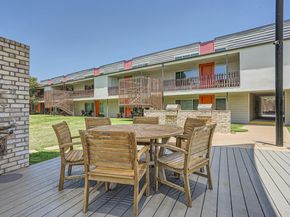 2200 Dickson DR 116, Austin TX 78704