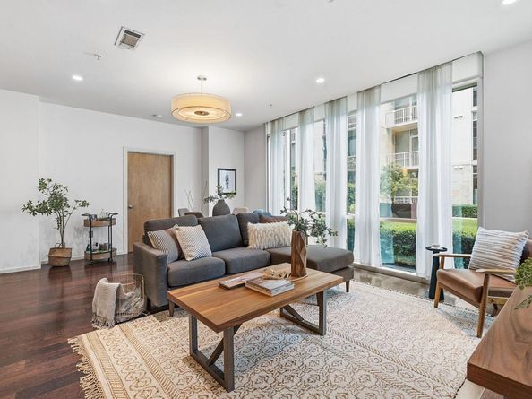 1600 Barton Springs RD 5103, Austin TX 78704