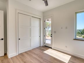 8621 Nina LN, Jonestown TX 78645