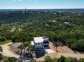 8621 Nina LN, Jonestown TX 78645