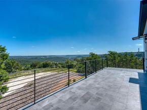 8621 Nina LN, Jonestown TX 78645