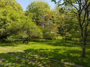 16 Vineyard Lane, Greenwich CT 06831