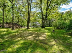 16 Vineyard Lane, Greenwich CT 06831