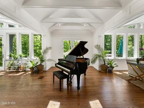 31 Sawmill Lane, Greenwich CT 06830