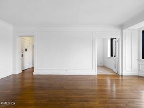 47 Lafayette Place 2D, Greenwich CT 06830