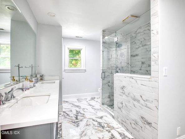 7 Curt Terrace, Greenwich CT 06831