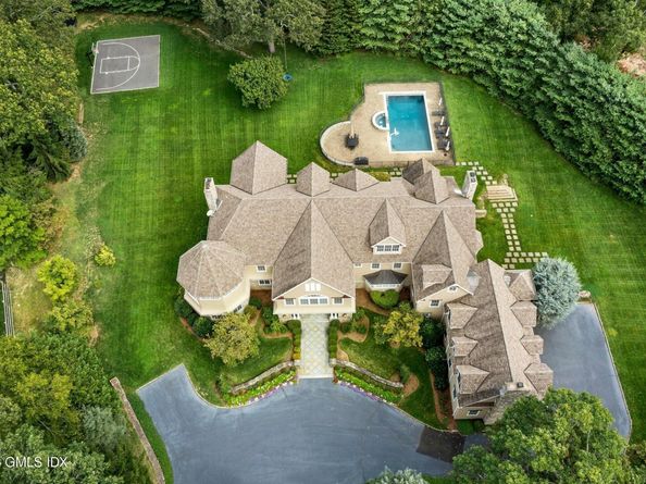 76 Lords Highway, Weston CT 06883
