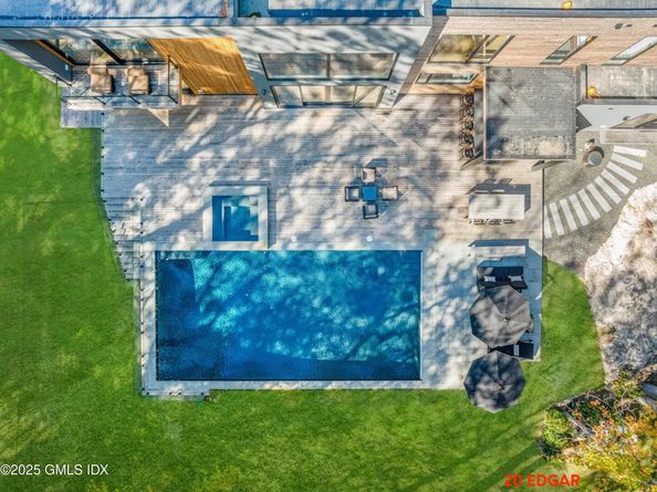 18 Edgar Road, Greenwich CT 06831