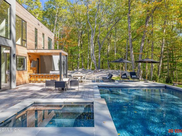 18 Edgar Road, Greenwich CT 06831