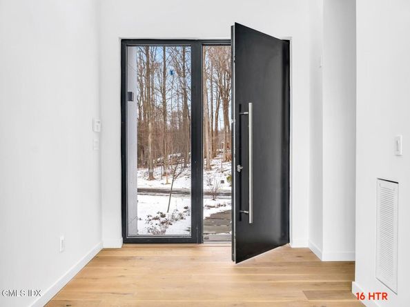 18 Edgar Road, Greenwich CT 06831