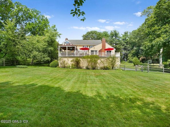 239 E Hunting Ridge Road, Stamford CT 06903
