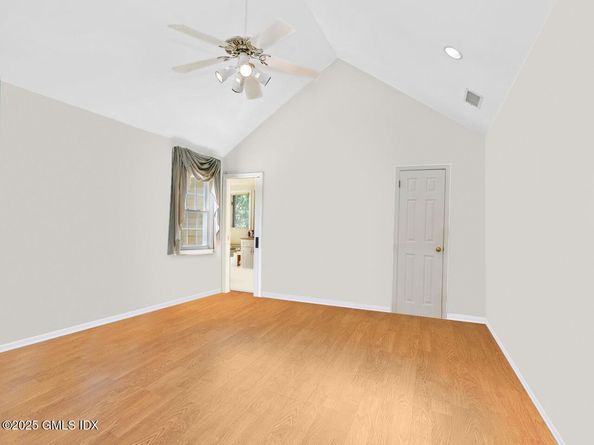 239 E Hunting Ridge Road, Stamford CT 06903