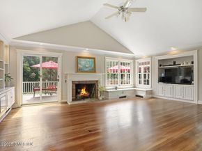 239 E Hunting Ridge Road, Stamford CT 06903