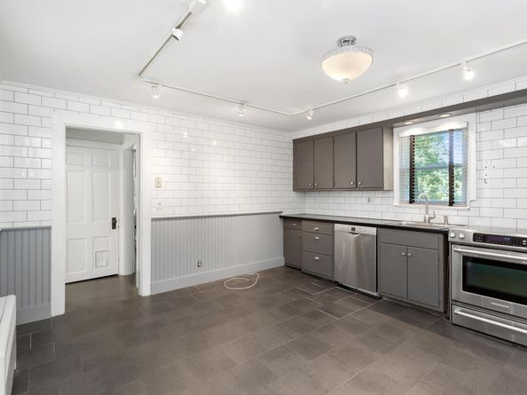 33 Parsonage Road, Greenwich CT 06830