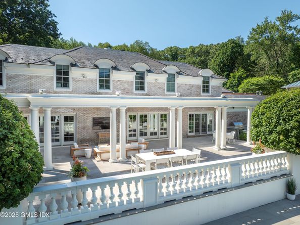 41 Baldwin Farms South, Greenwich CT 06831