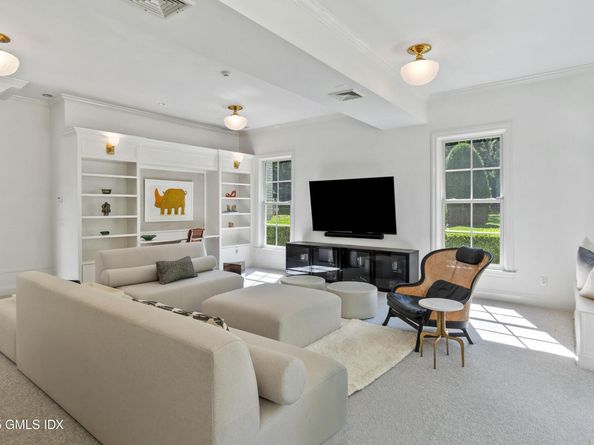 41 Baldwin Farms South, Greenwich CT 06831