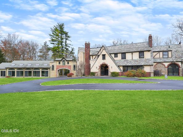 21 Calhoun Drive, Greenwich CT 06831