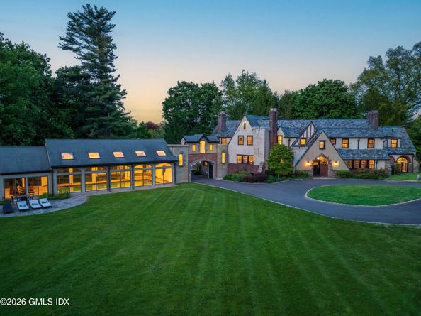21 Calhoun Drive, Greenwich CT 06831