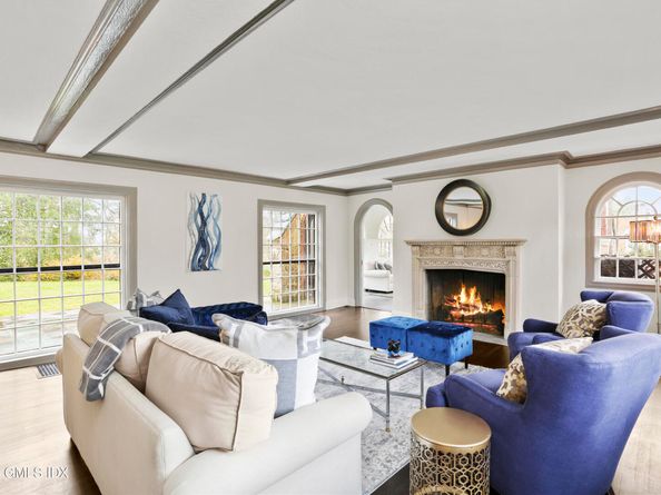 21 Calhoun Drive, Greenwich CT 06831