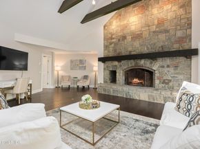 21 Calhoun Drive, Greenwich CT 06831