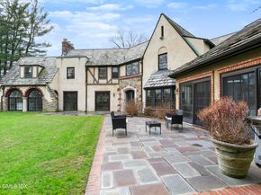 21 Calhoun Drive, Greenwich CT 06831
