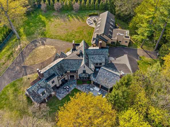 21 Calhoun Drive, Greenwich CT 06831