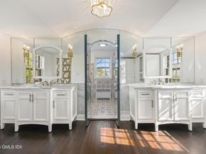 21 Calhoun Drive, Greenwich CT 06831