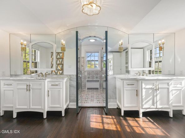21 Calhoun Drive, Greenwich CT 06831