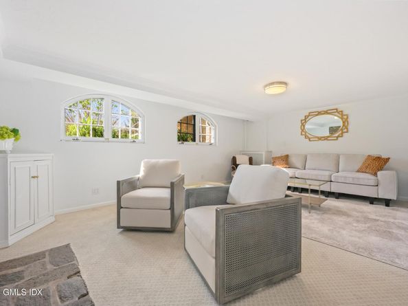 21 Calhoun Drive, Greenwich CT 06831
