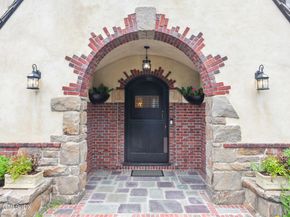 21 Calhoun Drive, Greenwich CT 06831