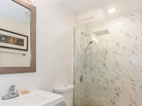 101 Shearwater Ct East 28, Jersey City NJ 07305