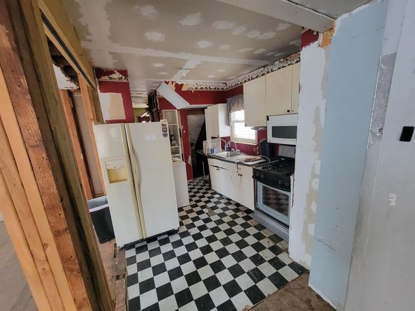 39 W 40th St, Bayonne NJ 07002