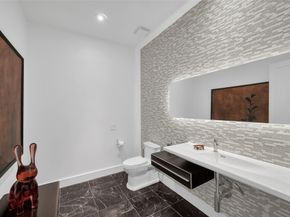 2727 Kirby Drive 19L, Houston TX 77098
