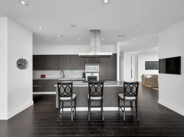 2727 Kirby Drive 19L, Houston TX 77098