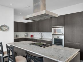 2727 Kirby Drive 19L, Houston TX 77098