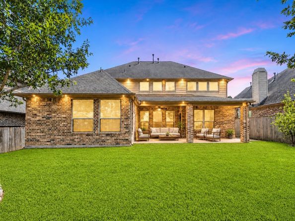 35 N Wheatleigh Drive, Tomball TX 77375