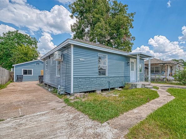 6715 Victoria Street, Houston TX 77020