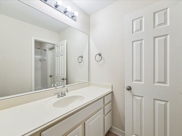 5211 Emerald Trace Court, Sugar Land TX 77479