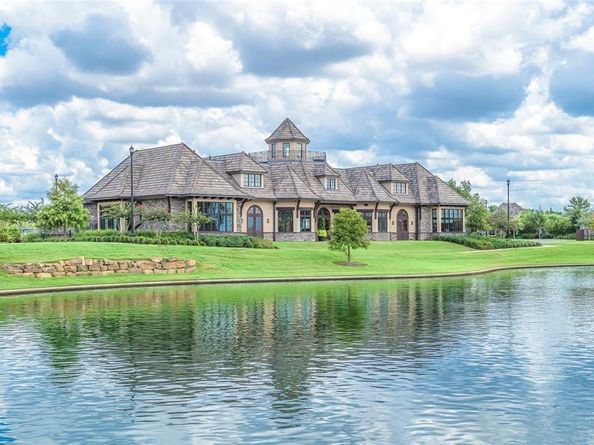 5211 Emerald Trace Court, Sugar Land TX 77479