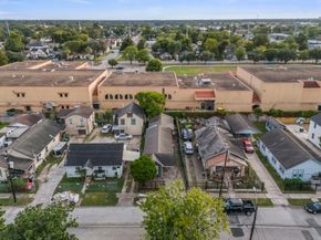 6940 Avenue K, Houston TX 77011