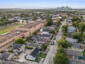 6940 Avenue K, Houston TX 77011