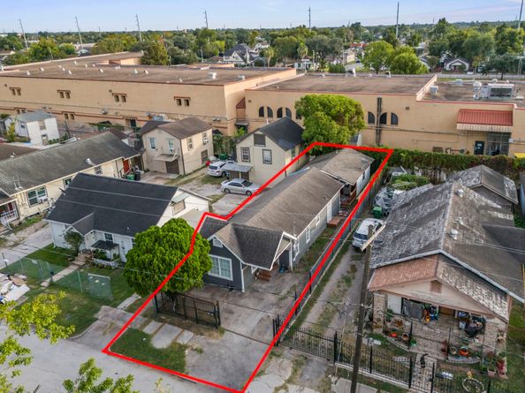 6940 Avenue K, Houston TX 77011